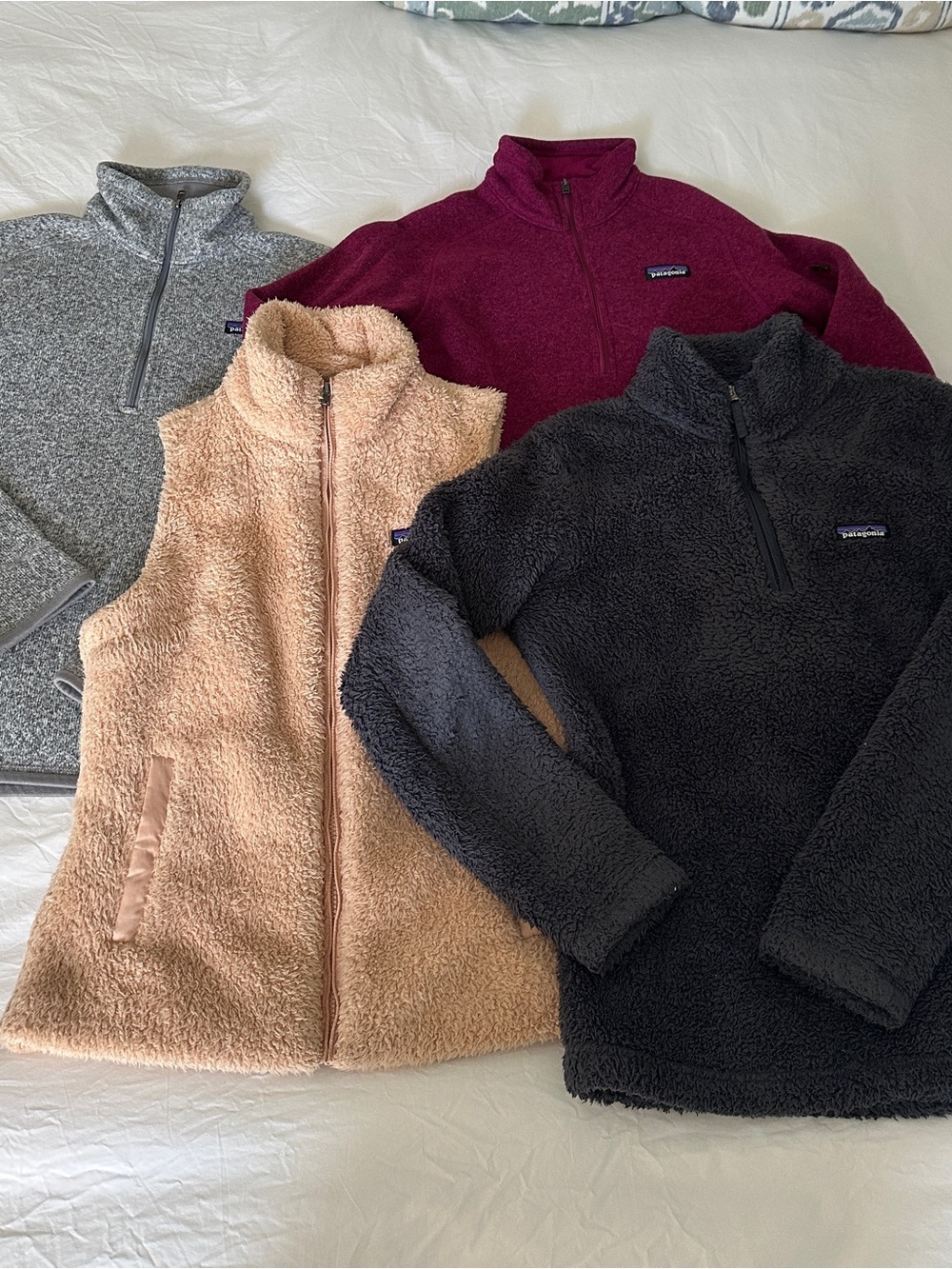 Patagonia Bundle of 4 Items - Size Medium - Charcoal, Gray, Peach, Burgundy - M